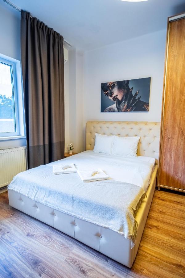 Cozy Apartments Near Calea Victoriei Bucharest Luaran gambar