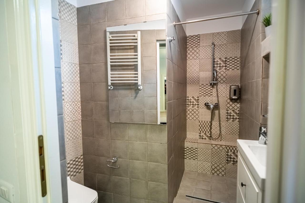 Cozy Apartments Near Calea Victoriei Bucharest Luaran gambar