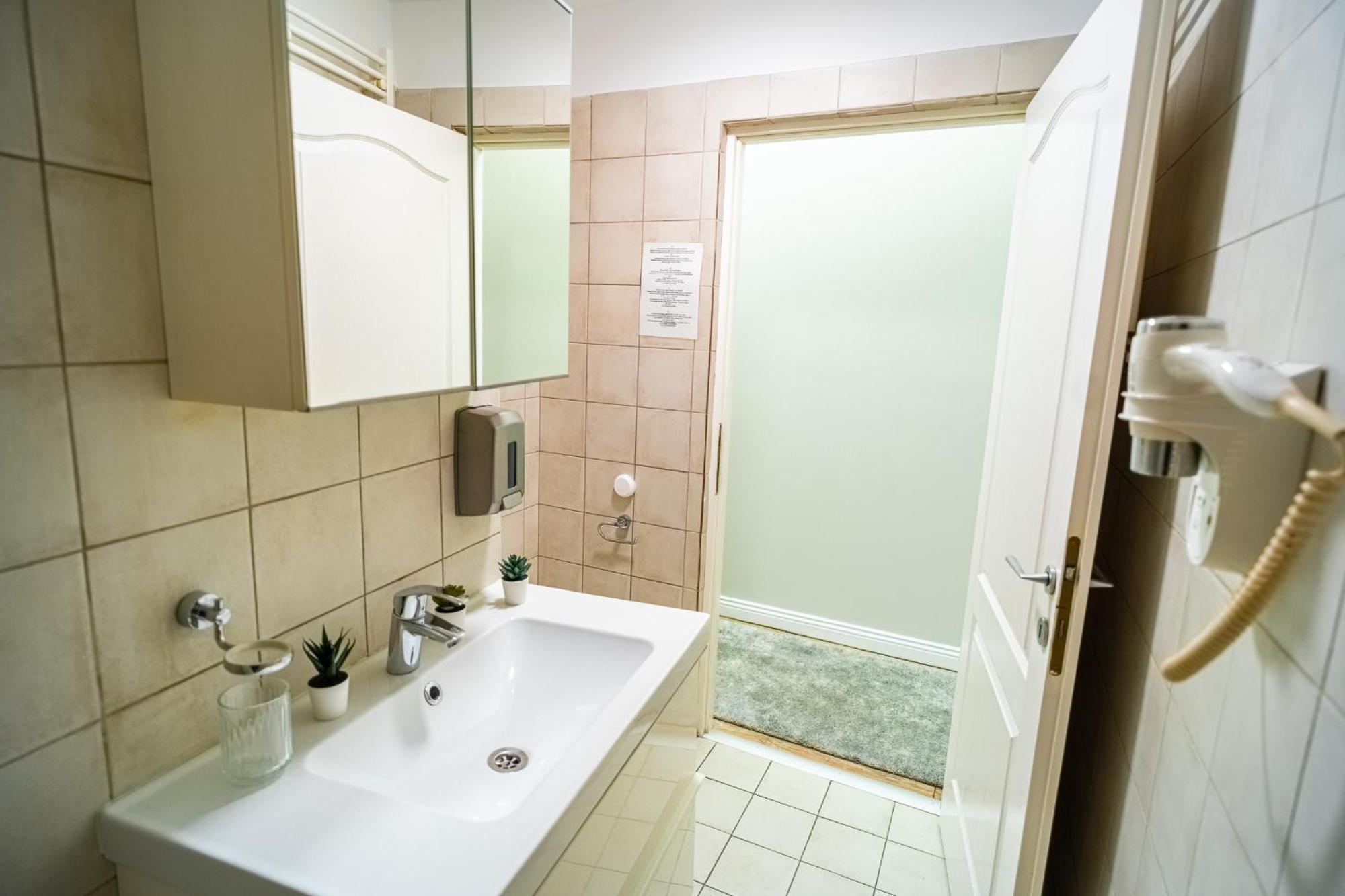 Cozy Apartments Near Calea Victoriei Bucharest Luaran gambar