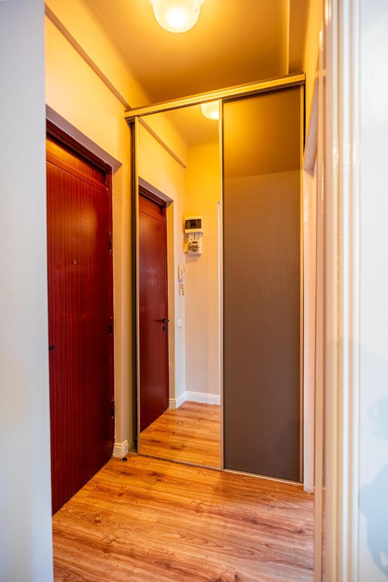Cozy Apartments Near Calea Victoriei Bucharest Luaran gambar