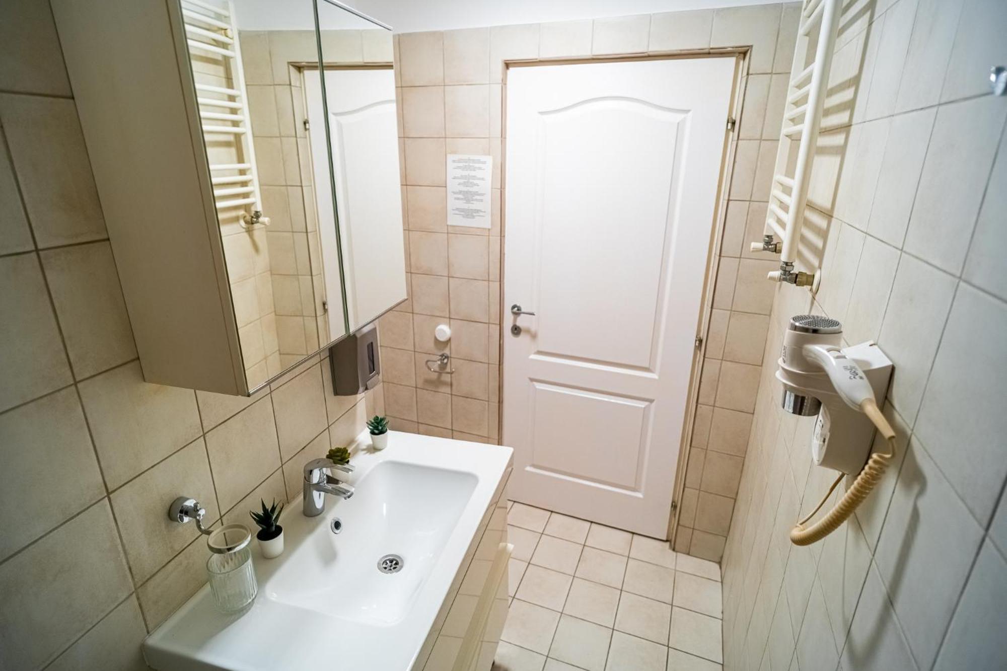 Cozy Apartments Near Calea Victoriei Bucharest Luaran gambar