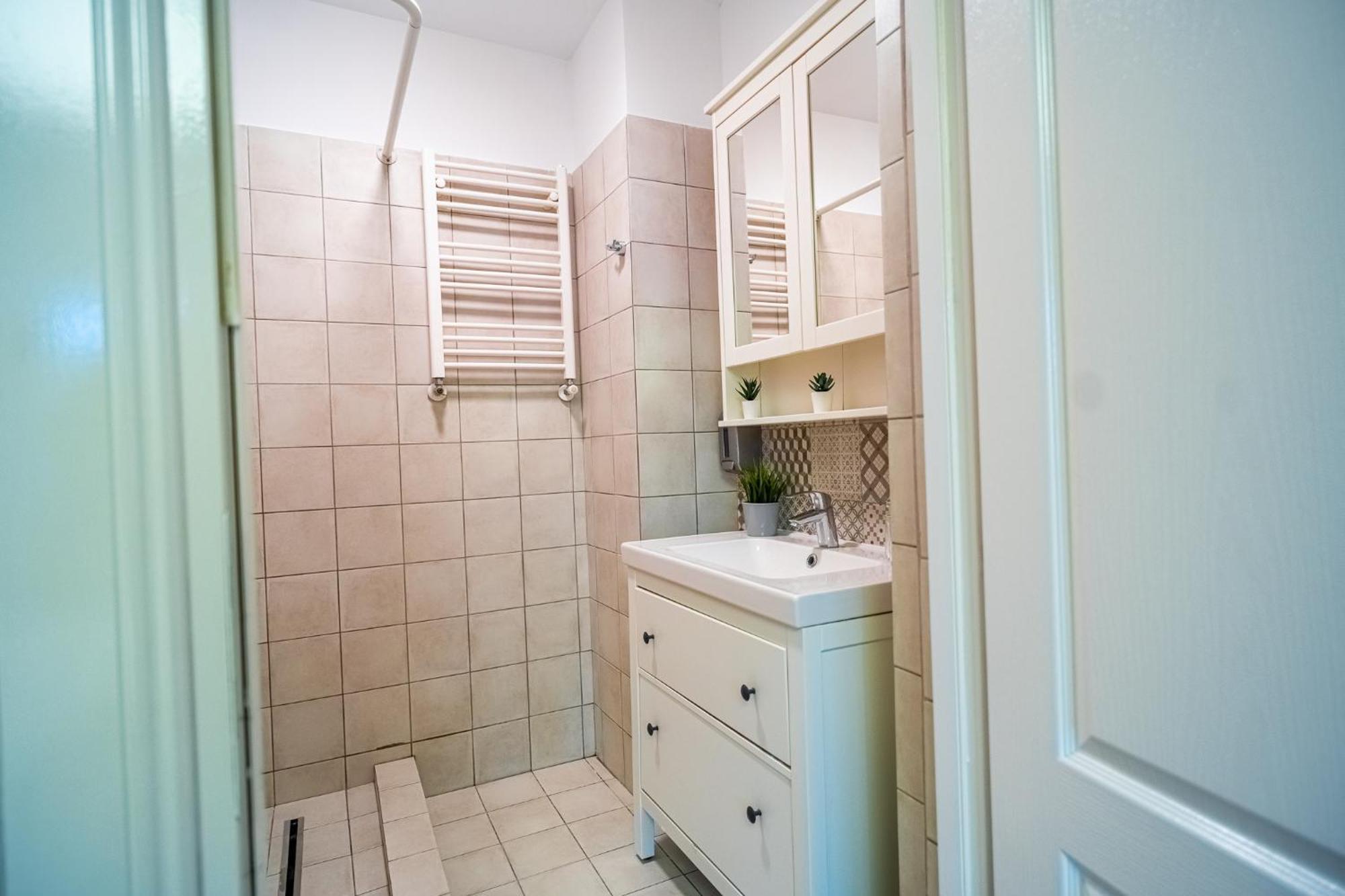 Cozy Apartments Near Calea Victoriei Bucharest Luaran gambar
