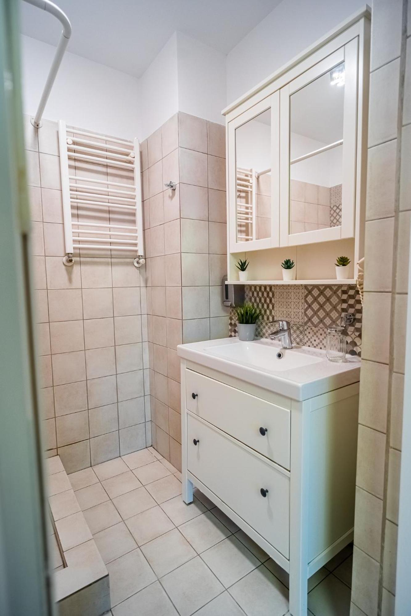 Cozy Apartments Near Calea Victoriei Bucharest Luaran gambar