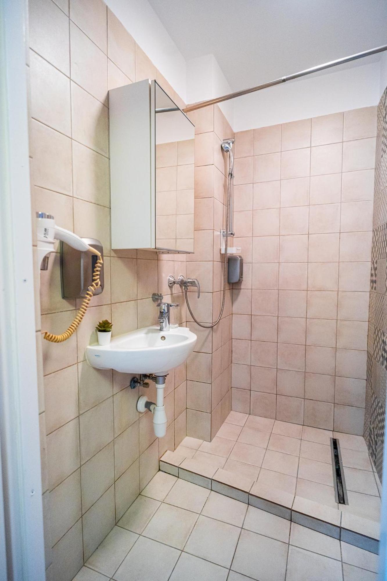 Cozy Apartments Near Calea Victoriei Bucharest Luaran gambar