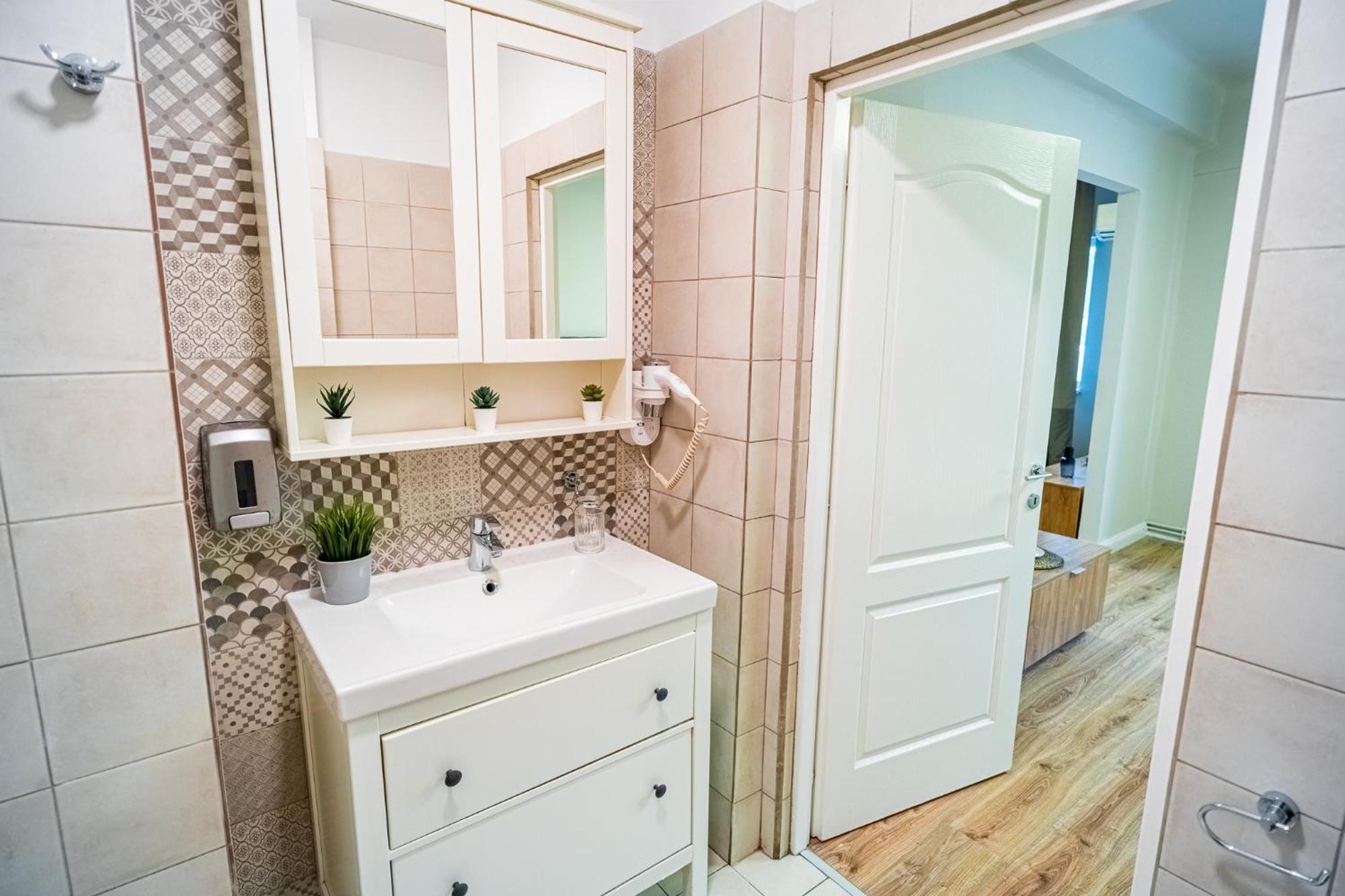 Cozy Apartments Near Calea Victoriei Bucharest Luaran gambar